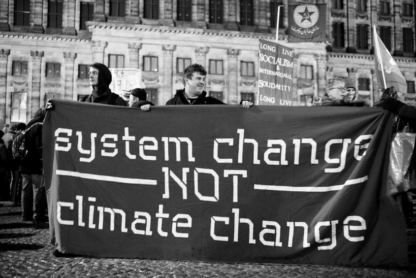 The political polarisation of climate change